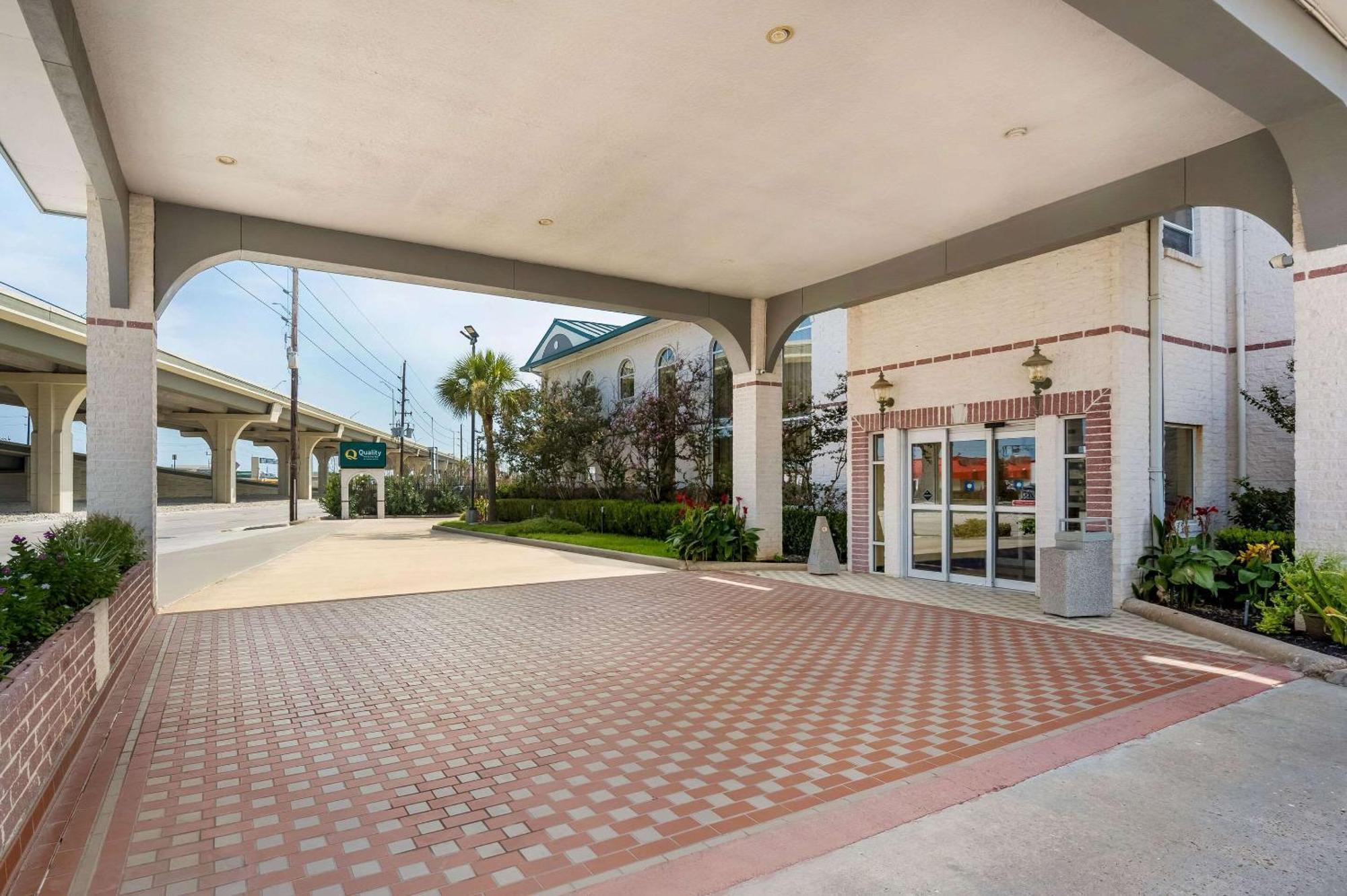 Quality & Hotel Cypress